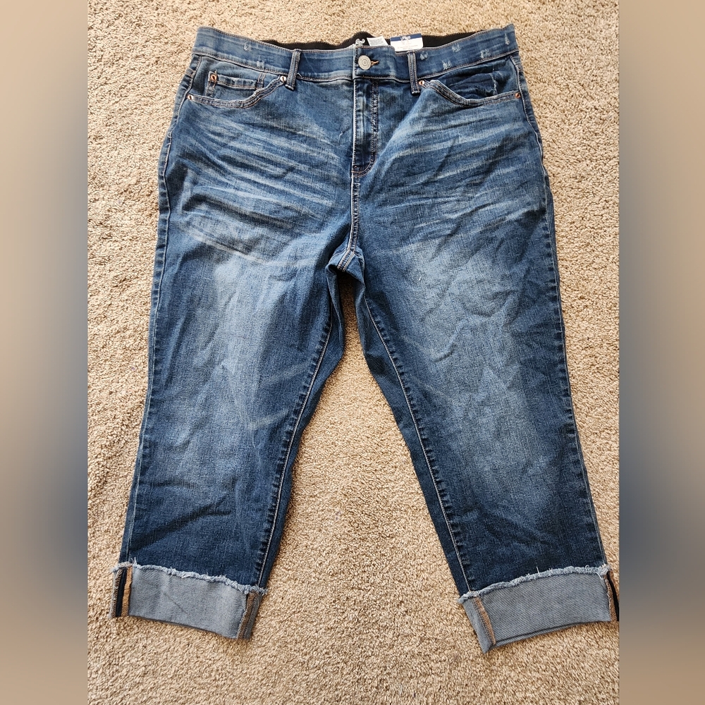 Women's Blue Cropped Denim Capris 18W